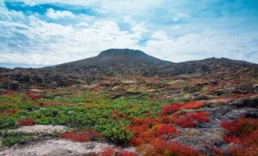 chinese-hat-santiago-island-galapagos turismo